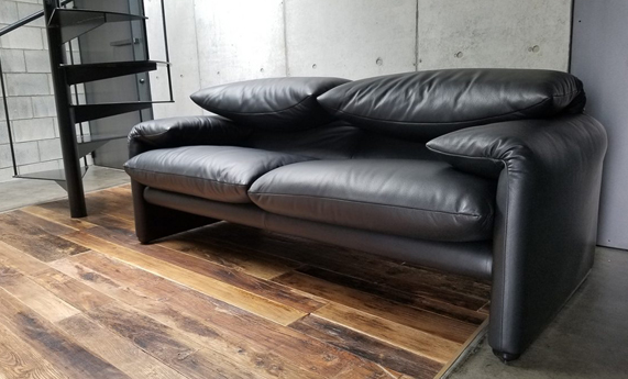 Cassina 675 Maralunga 1