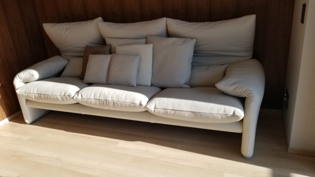 Cassina Maralunga 3人掛け