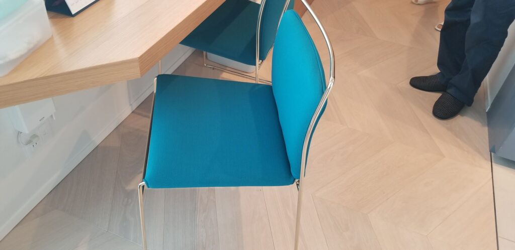 Cassina Simon TULUチェア