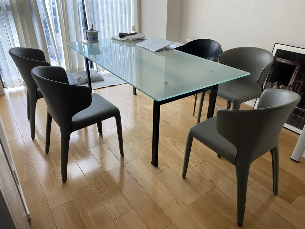 Cassina HOLA アームチェア