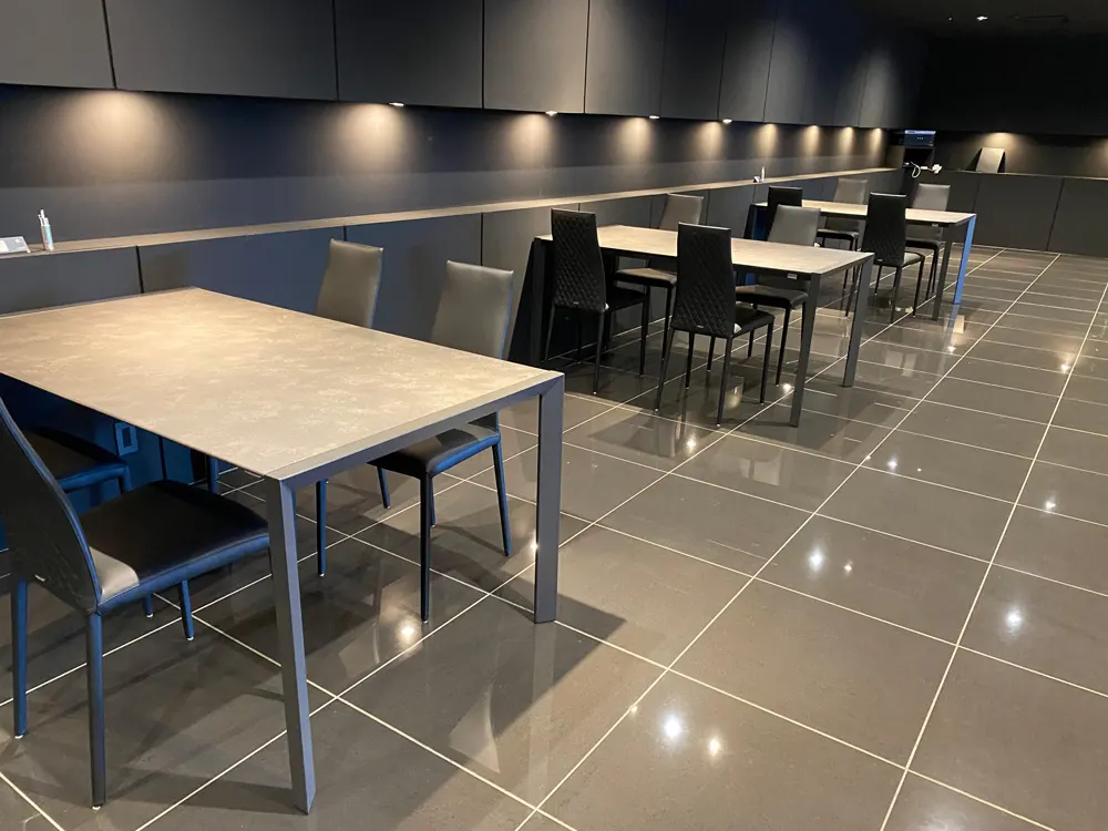 Cattelan Italia PEDRO DRIVE テーブル・ISABEL チェア