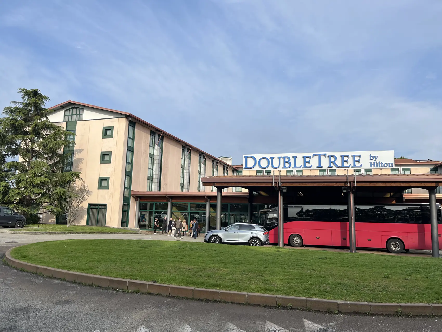 2_IMG_0869 今回弊社が拠点としたホテル Doubletree by Hilton Milan Malpensa Solbiate Olona photo by IL DESIGN