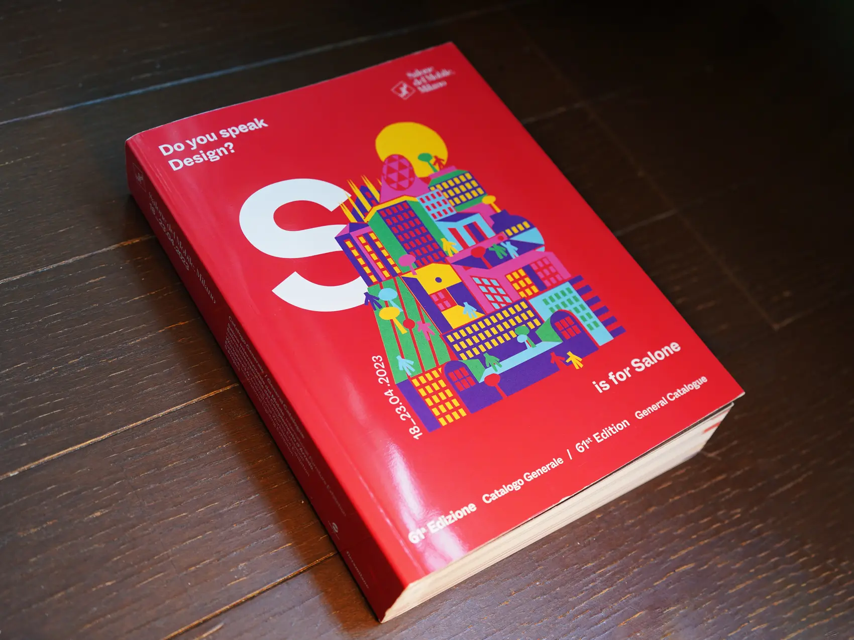 5_DSC02448_catalog ミラノサローネの総合カタログ photo by IL DESIGN