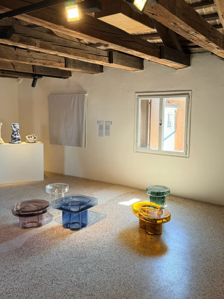 Palazzo MoraでのSodaの展示の様子