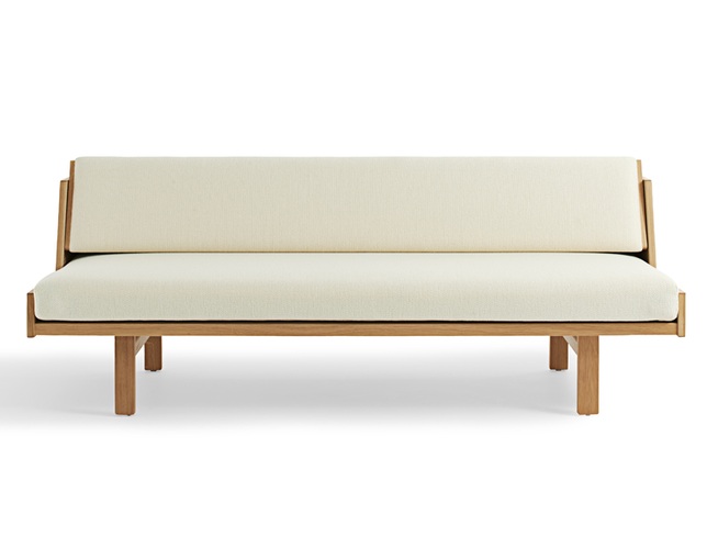258 Wegner day bed