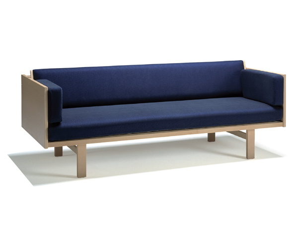 259 Wegner Day bed