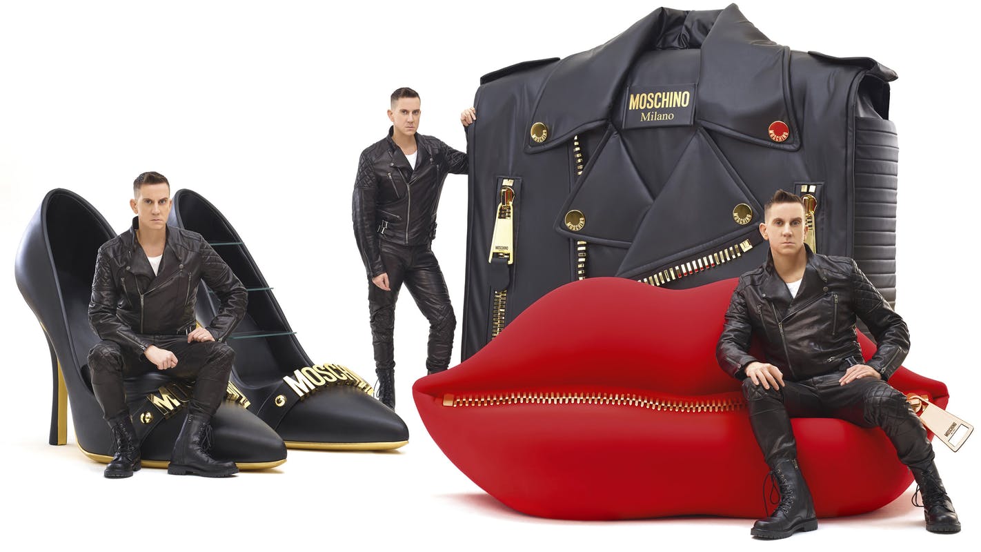 "Moschino kisses Gufram" + desiner: Jeremy Scott "Moschino kisses Gufram" + desiner: Jeremy Scott