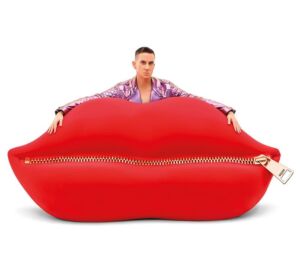 Zipped Lips! + desiner: Jeremy Scott Zipped Lips! + desiner: Jeremy Scott