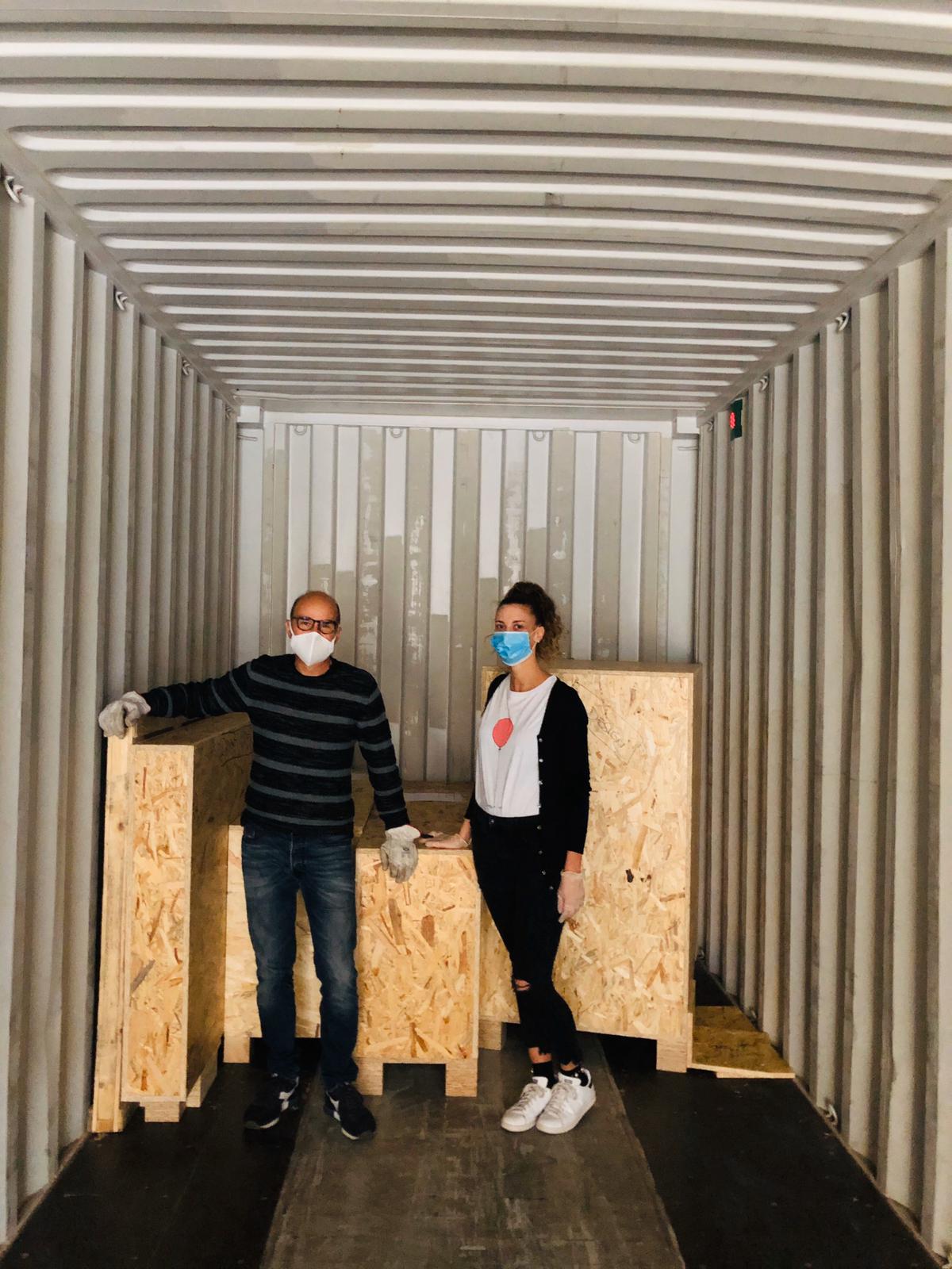 container loading 1 container loading 1