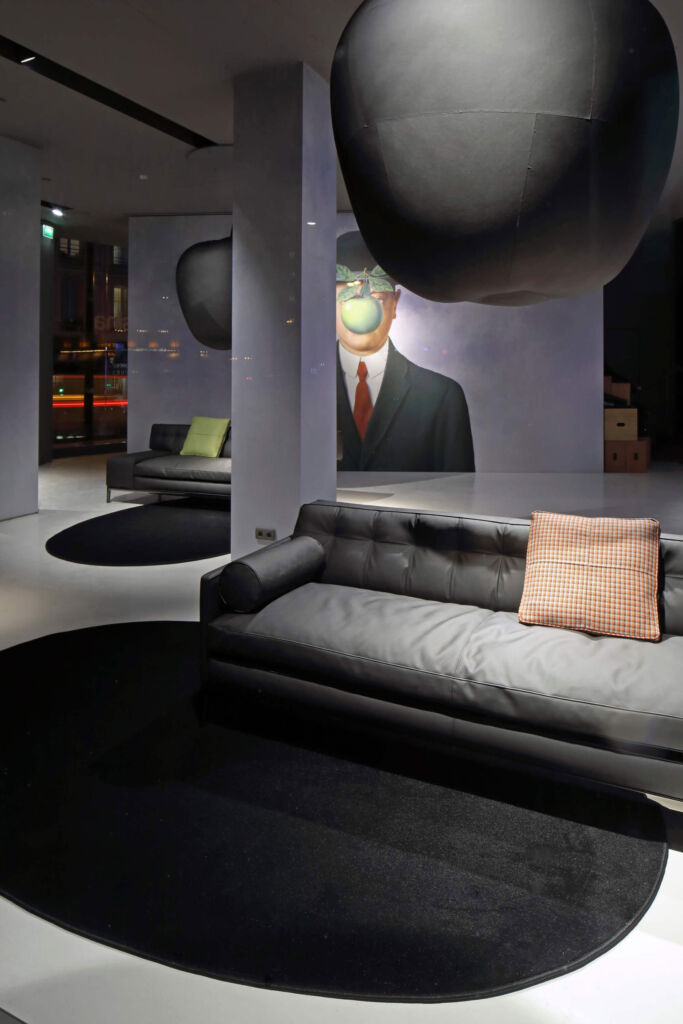 Cassina Croque La Pomme - by Philippe Starck at Cassina Paris Rive Gauche 4 Cassina Croque La Pomme - by Philippe Starck at Cassina Paris Rive Gauche 4