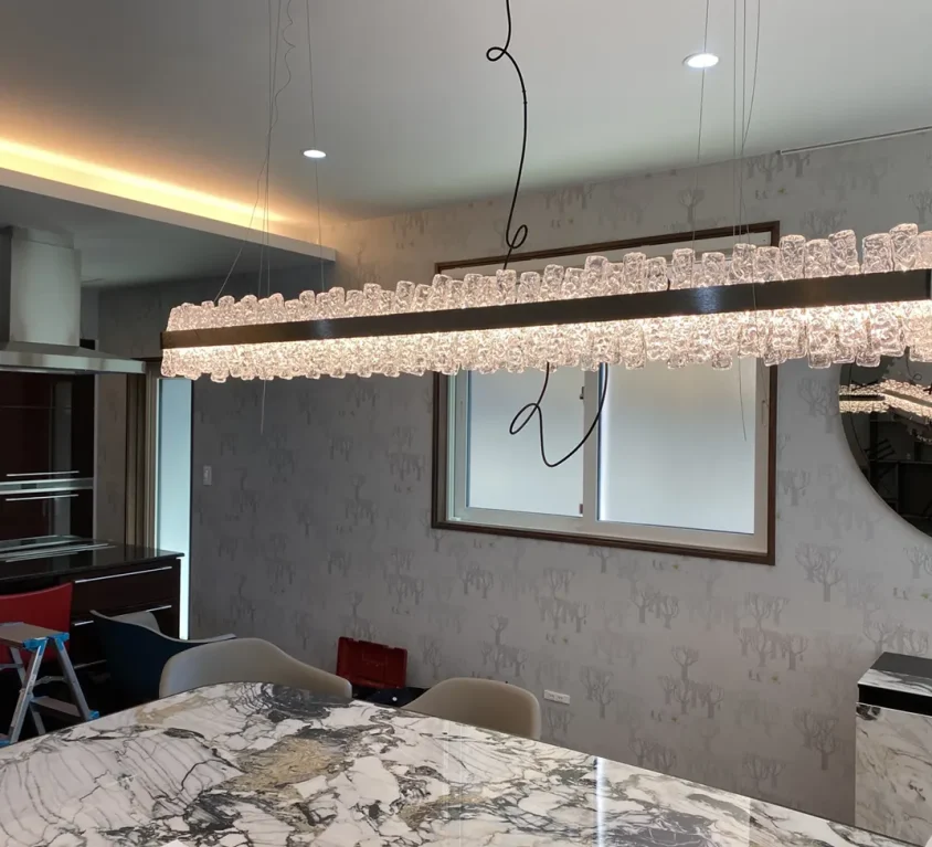Cattelan Italia PHOENIX 照明・STRATOS KERAMIK テーブル