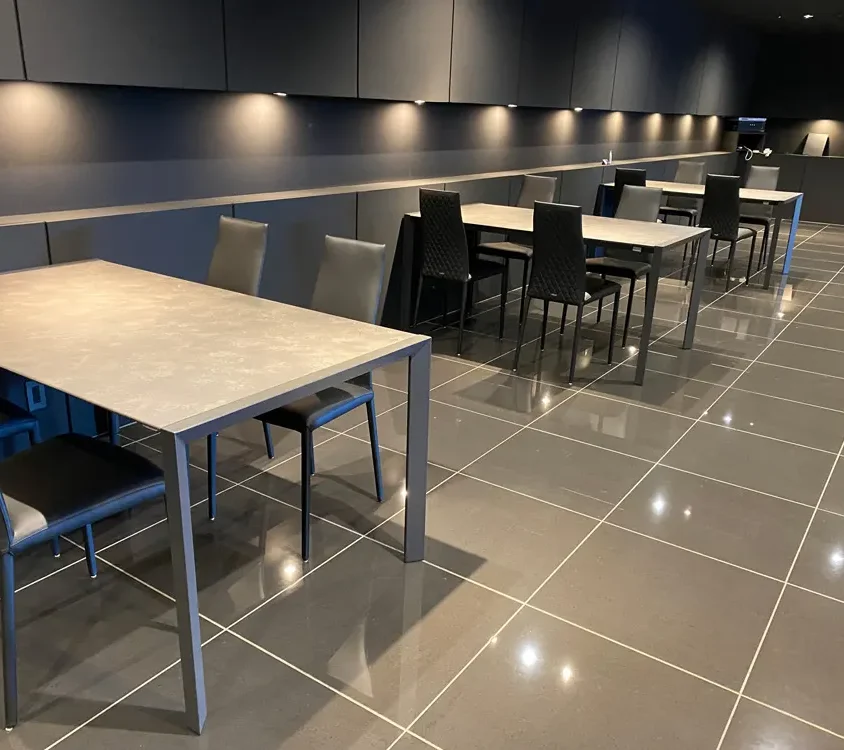 Cattelan Italia PEDRO DRIVE テーブル・ISABEL チェア