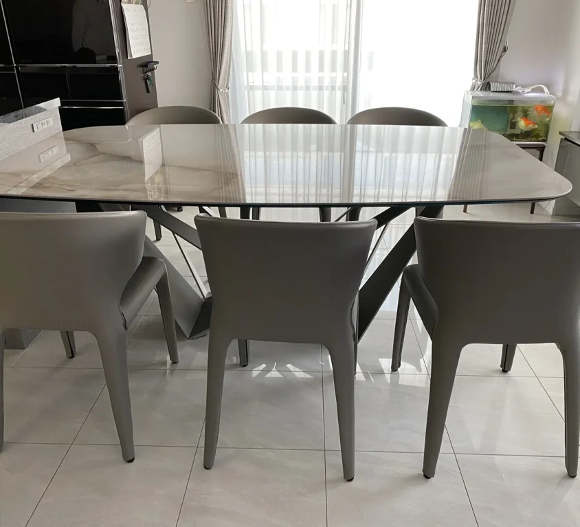 Cattelan Italia SKORPIO KERAMIK、Cassina HOLA アームチェア