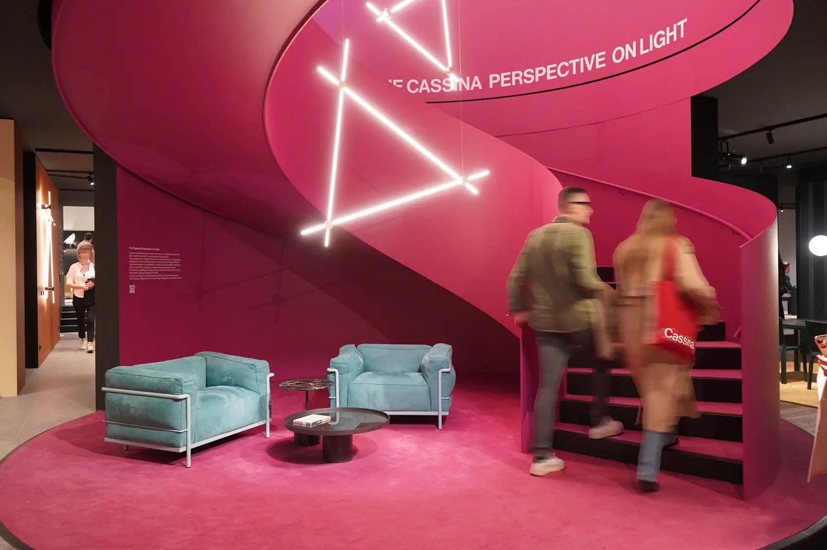 21_DSC02282 "Cassina" (カッシーナ)の顔の一つ、LCシリーズのレイアウトが秀逸 photo by IL DESIGN