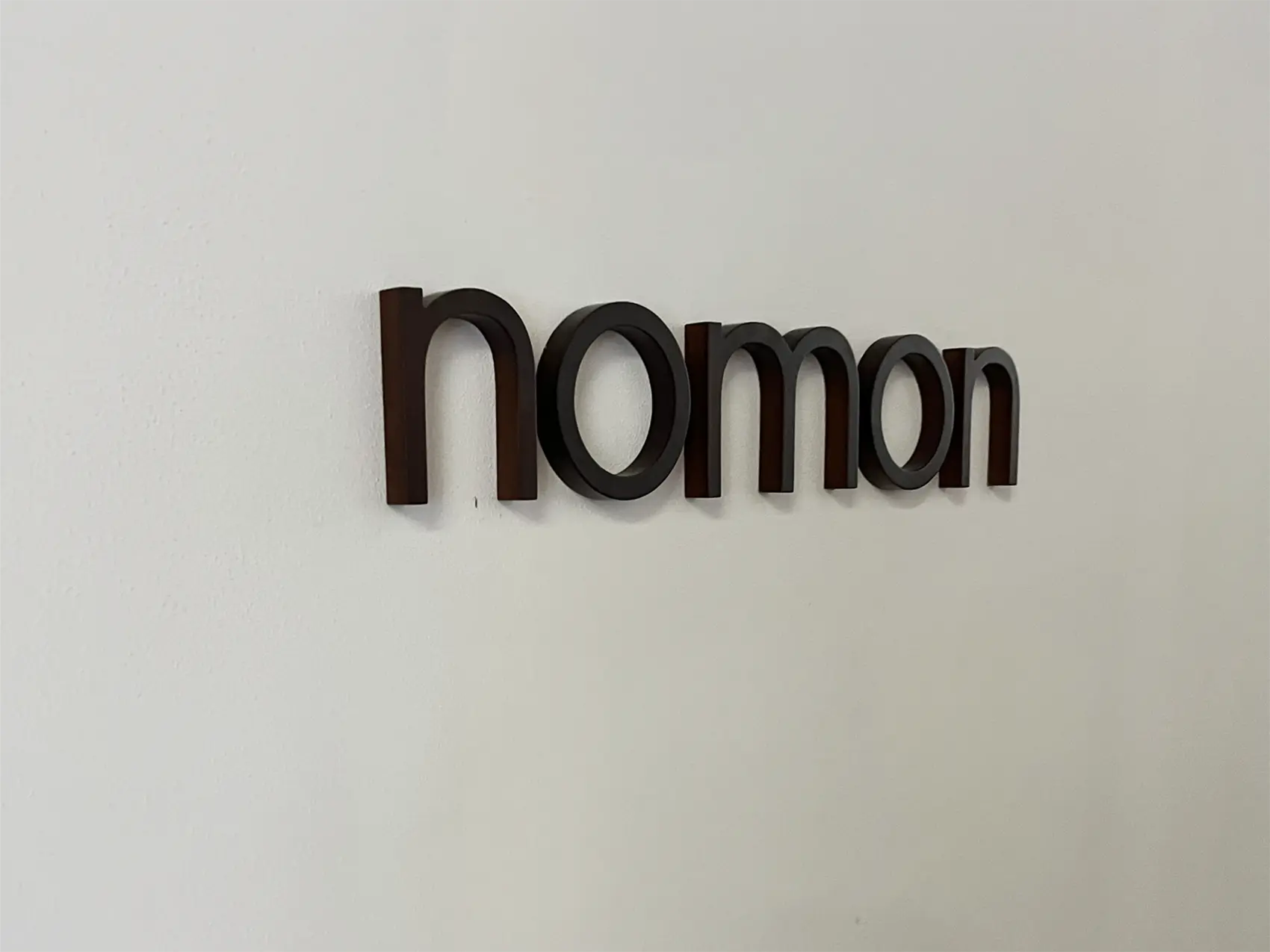 スペインのブランド"NOMON"(ノモン) photo by IL DESIGN