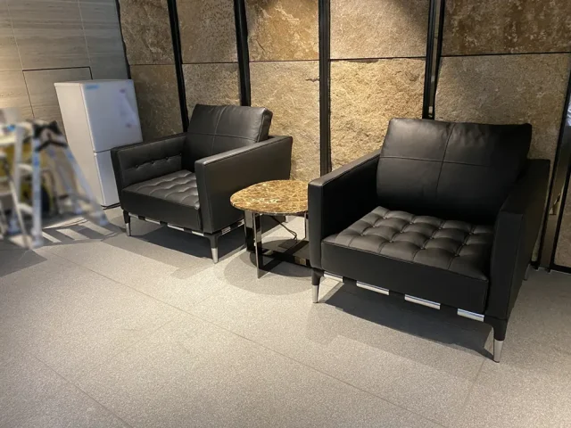 Cassina PRIVÉ アームチェア