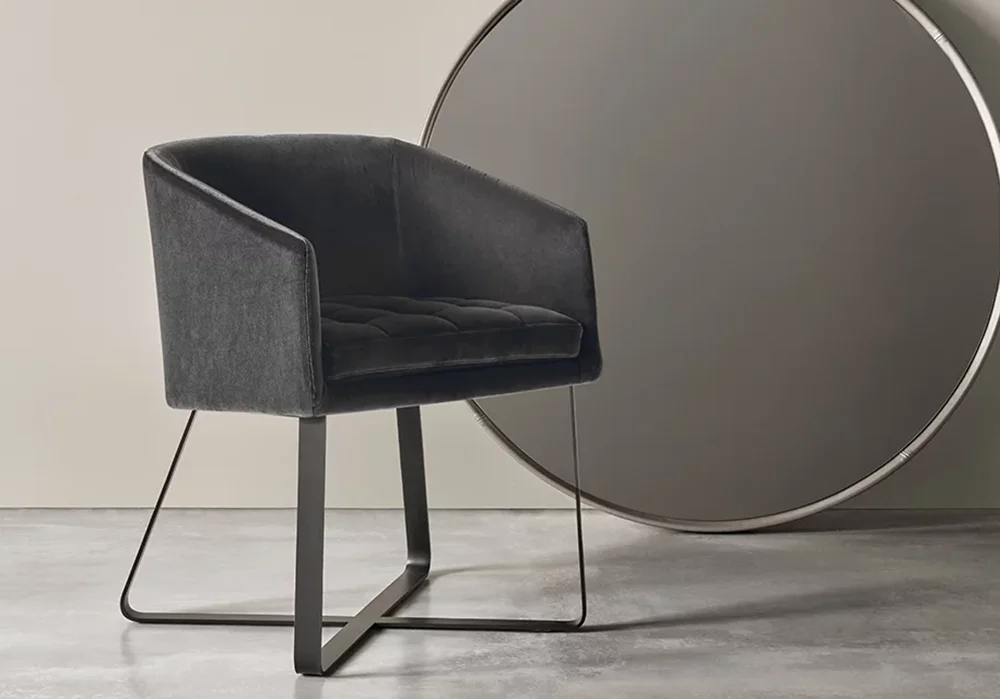 meridiani_lolyta_chair