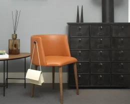 PERGY CHAIR <span class="kana">(パージー チェア)</span>